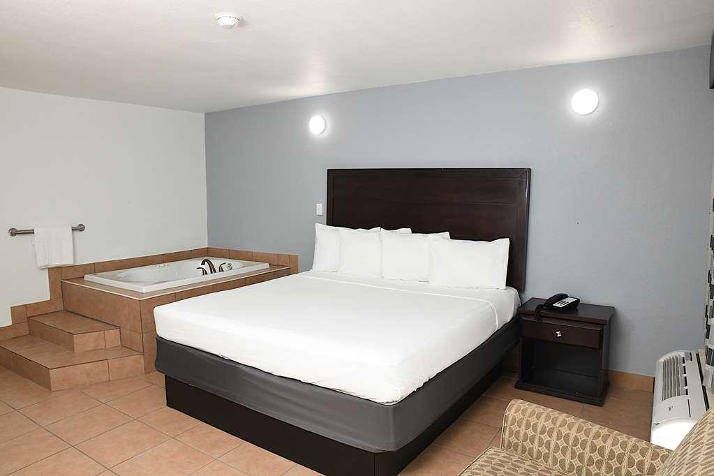 America Best Value Baton Rouge Room photo