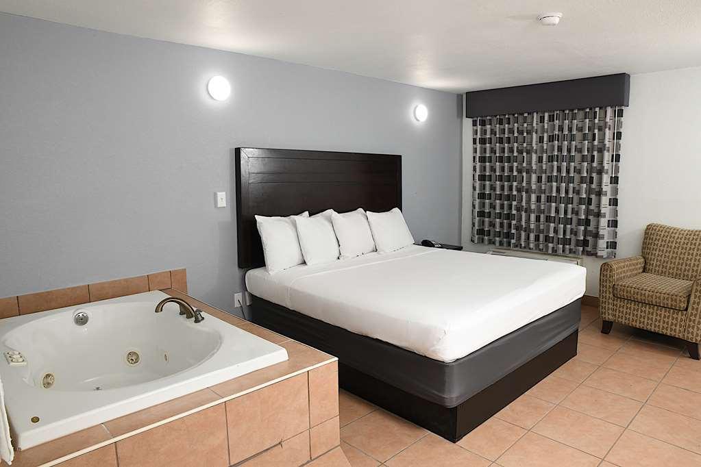 America Best Value Baton Rouge Room photo